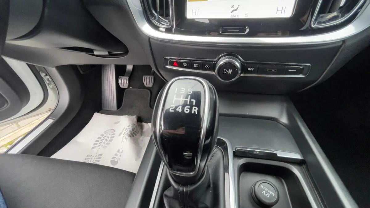 volvo-v60-2019-diesel-1969cc