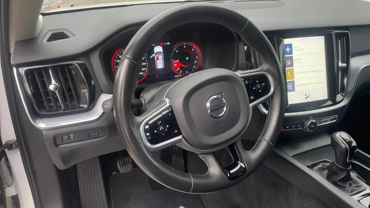 volvo-v60-2019-diesel-1969cc
