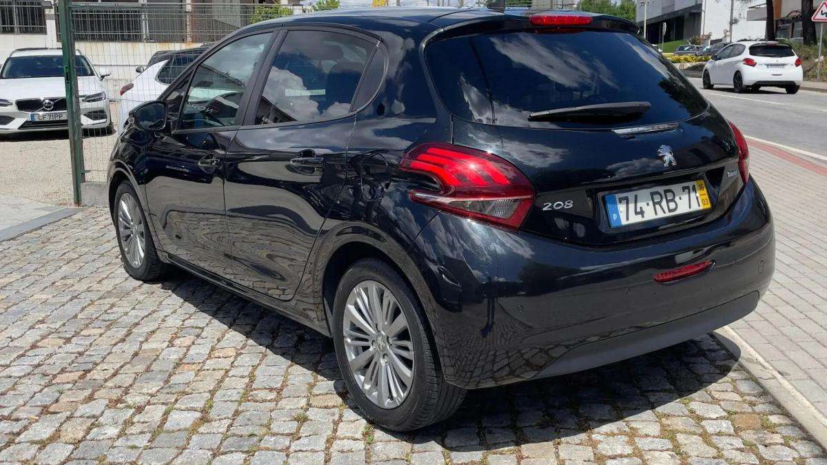 peugeot-208-2016-diesel-1560cc