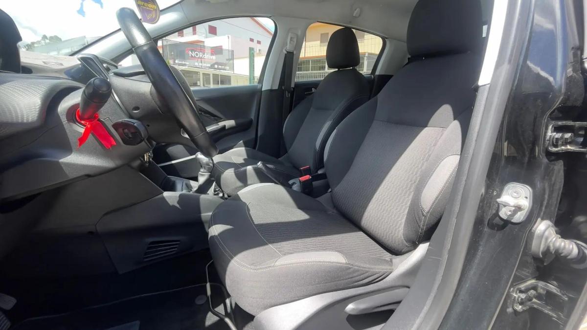 peugeot-208-2016-diesel-1560cc