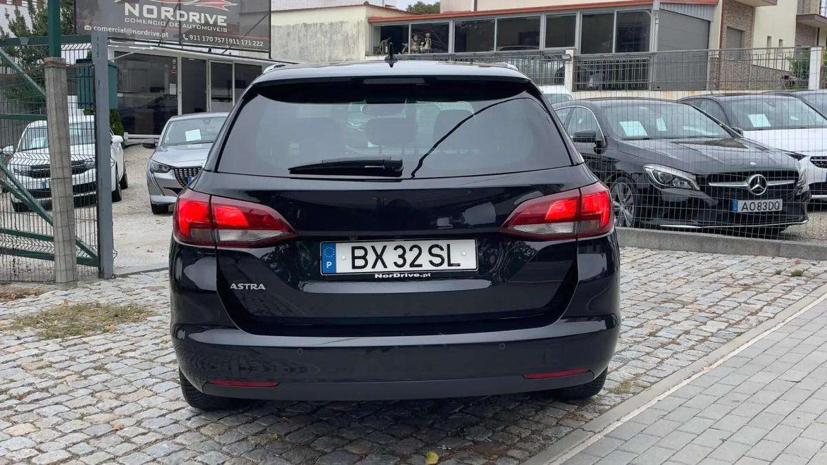opel-astra-2021-diesel-1496cc