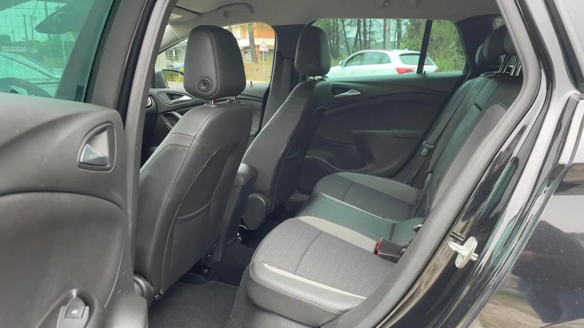 opel-astra-2021-diesel-1496cc