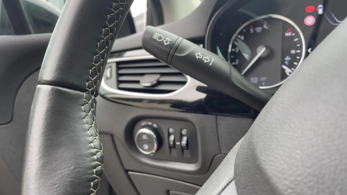 opel-astra-2021-diesel-1496cc