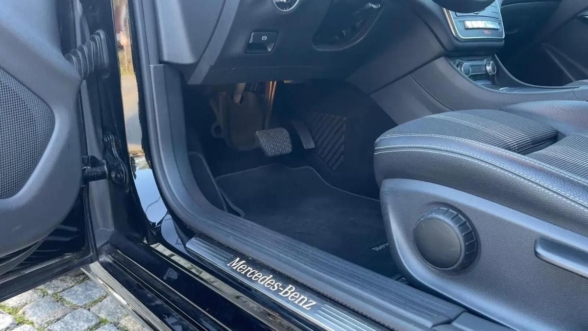 mercedes-benz-200-w115-2016-diesel-2143cc