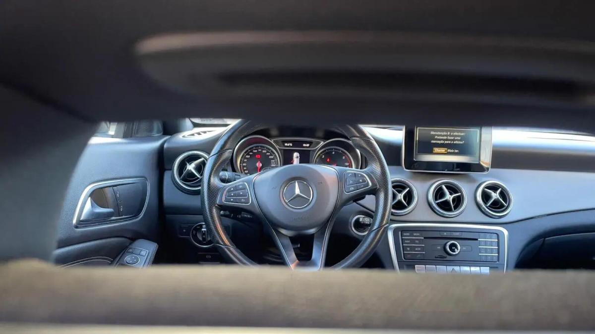 mercedes-benz-200-w115-2016-diesel-2143cc