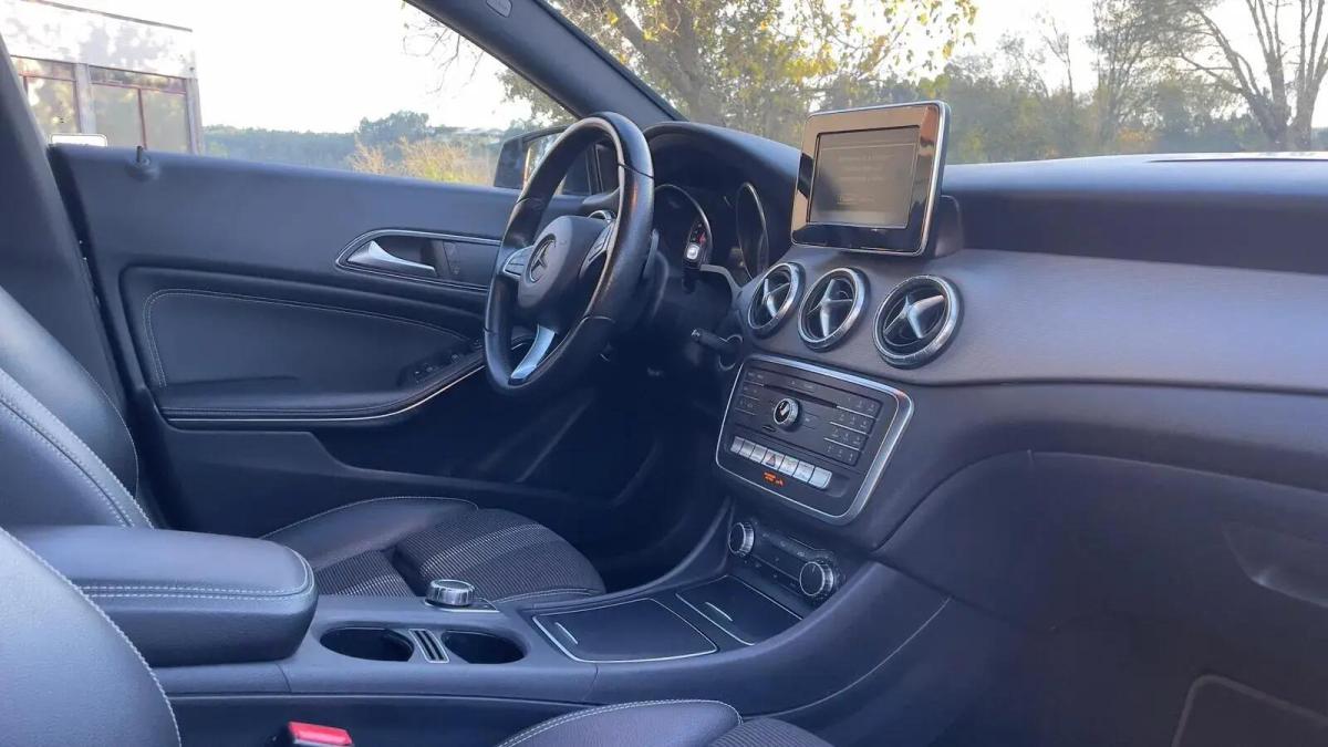 mercedes-benz-200-w115-2016-diesel-2143cc