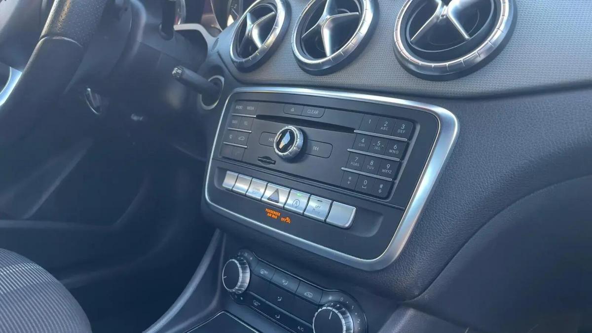 mercedes-benz-200-w115-2016-diesel-2143cc