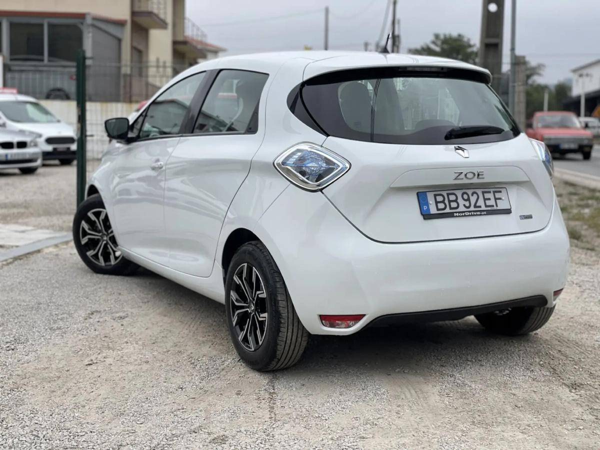 renault-zoe-2017-eletrico-0cc
