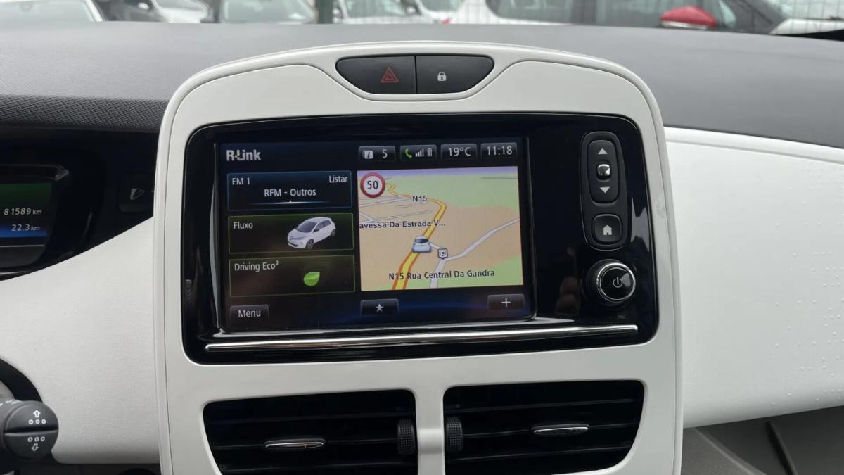 renault-zoe-2017-eletrico-0cc