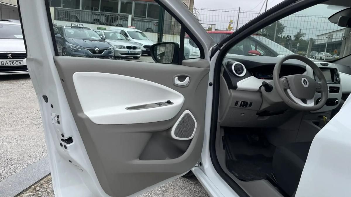 renault-zoe-2017-eletrico-0cc