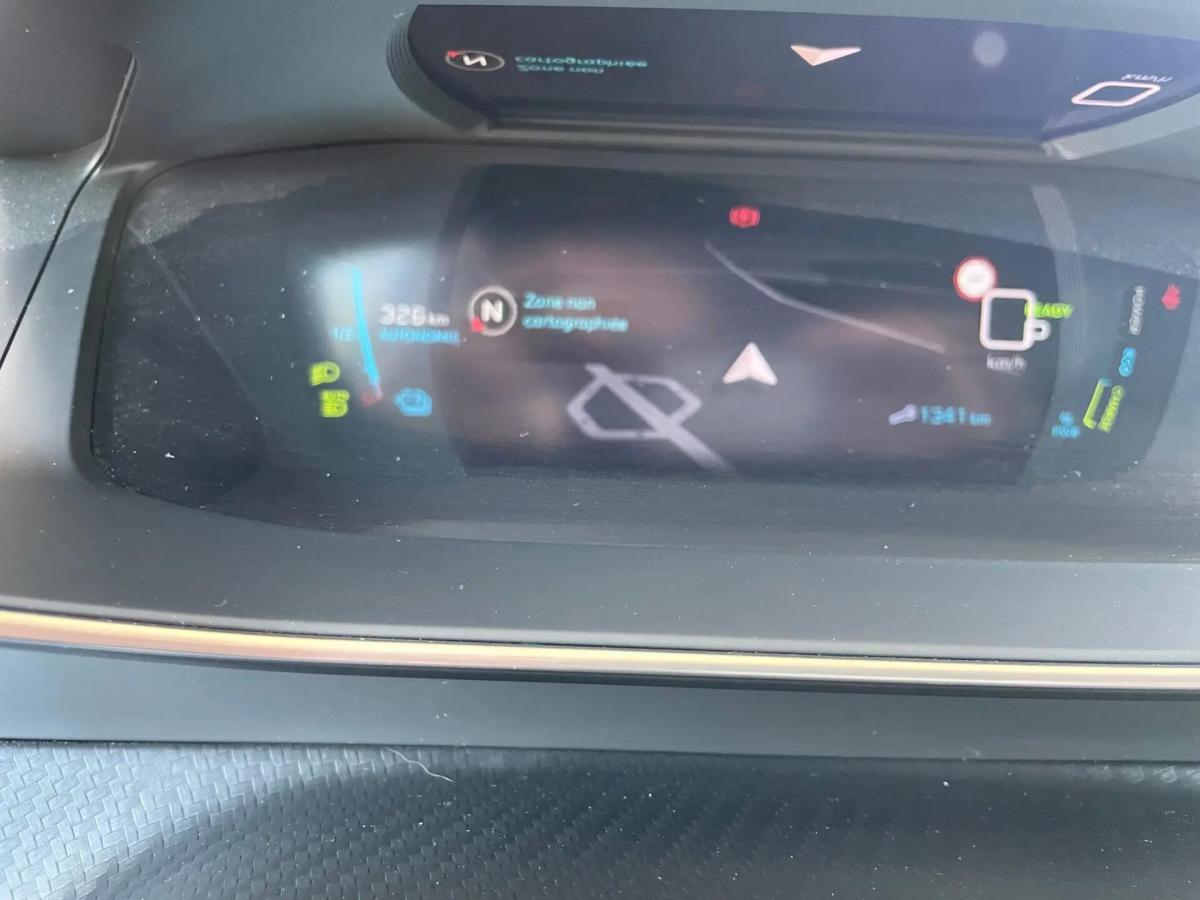 peugeot-e-208-2022-eletrico-0cc