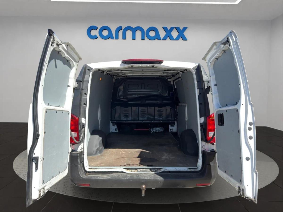 mercedes-benz-vito-2018-diesel-2143cc