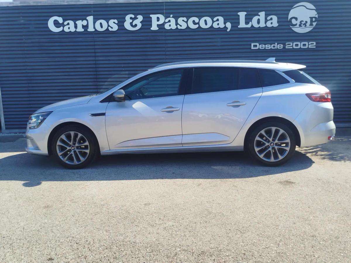 renault-megane-sport-tourer-2018-diesel-1461cc