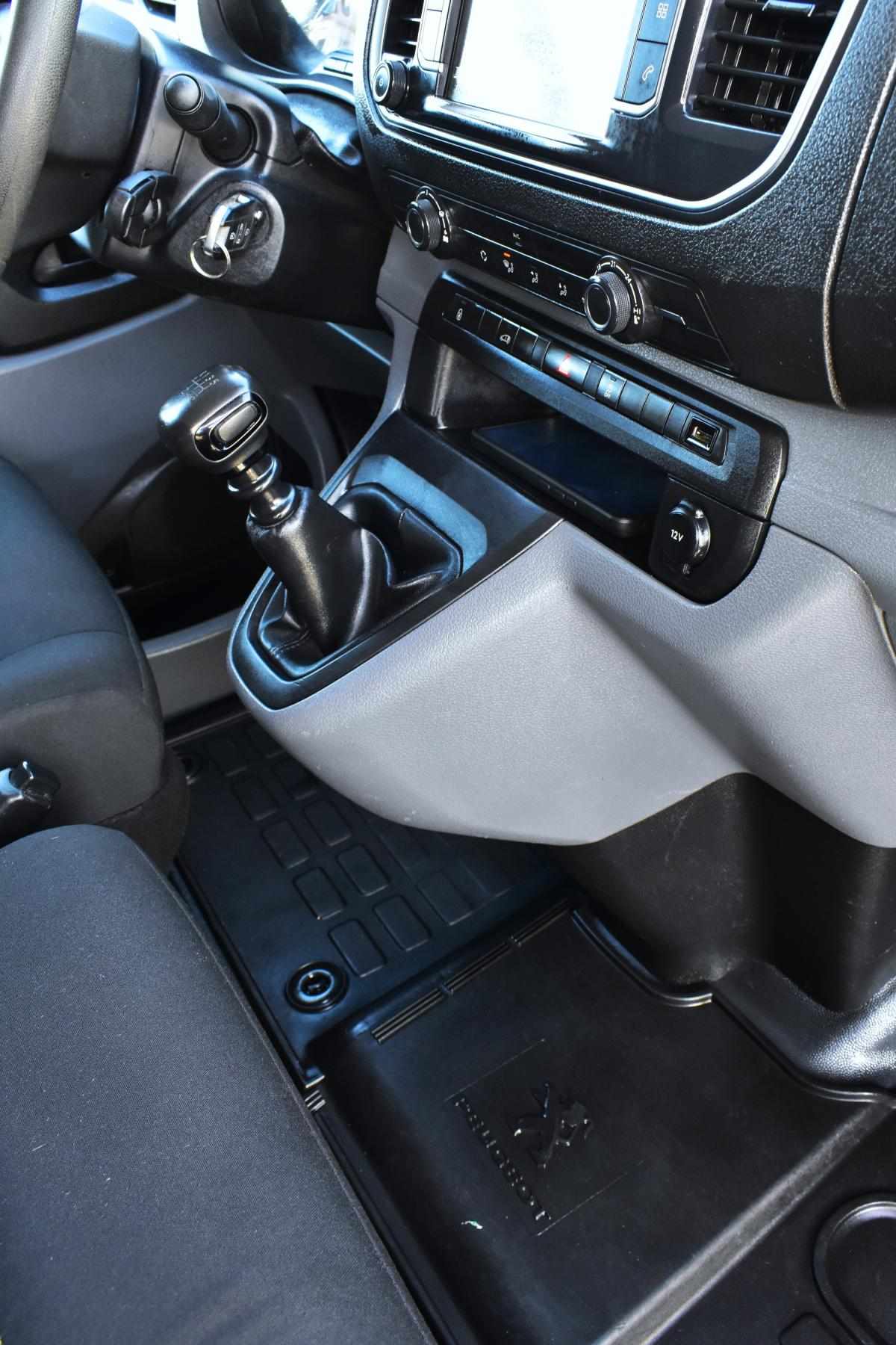 peugeot-expert-2018-diesel-1997cc