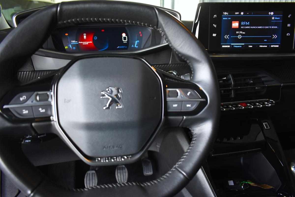 peugeot-208-2021-gasolina-1199cc