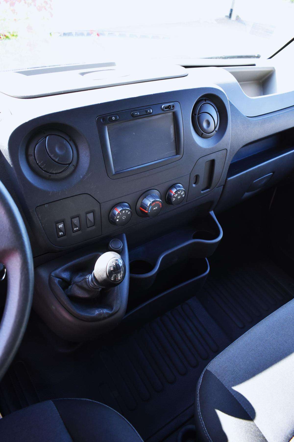 renault-master-2017-diesel-2299cc