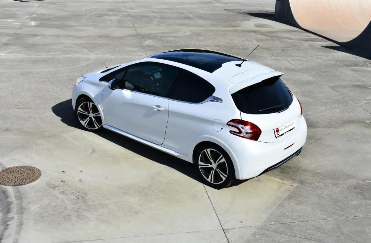 peugeot-208-2014-gasolina-1600cc