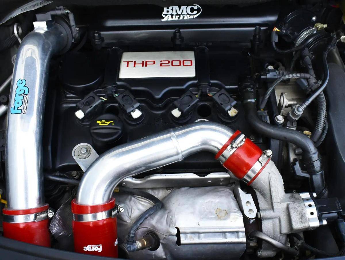 peugeot-208-2014-gasolina-1600cc