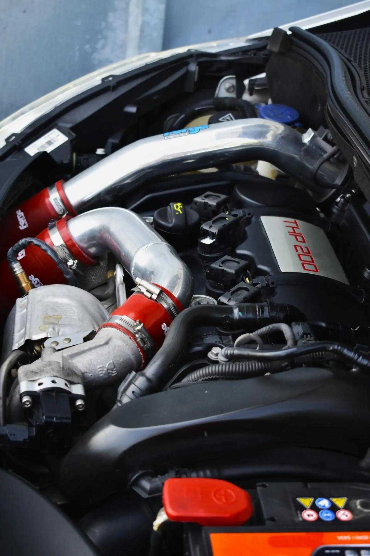 peugeot-208-2014-gasolina-1600cc