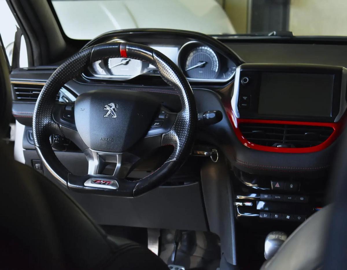 peugeot-208-2014-gasolina-1600cc