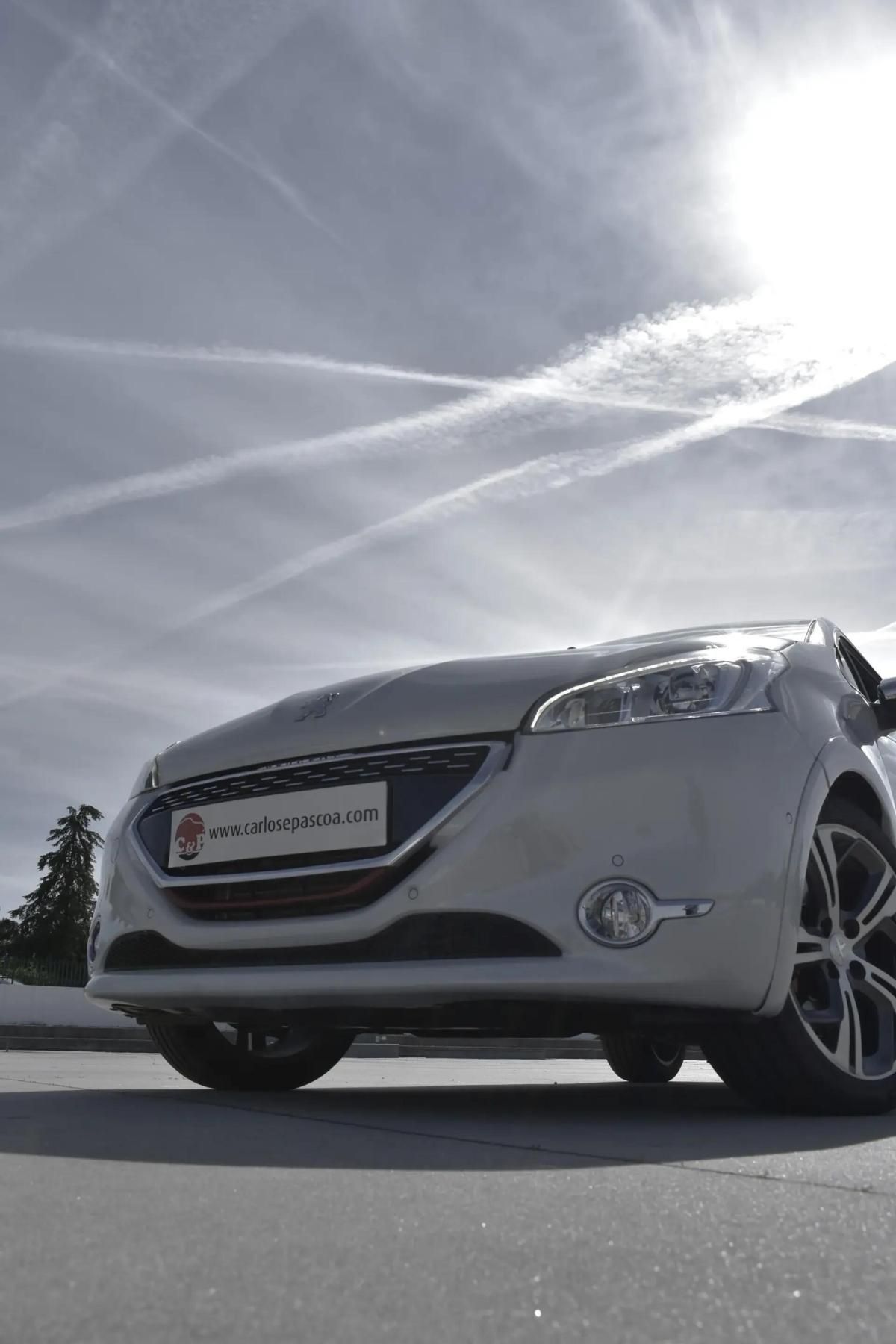 peugeot-208-2014-gasolina-1600cc