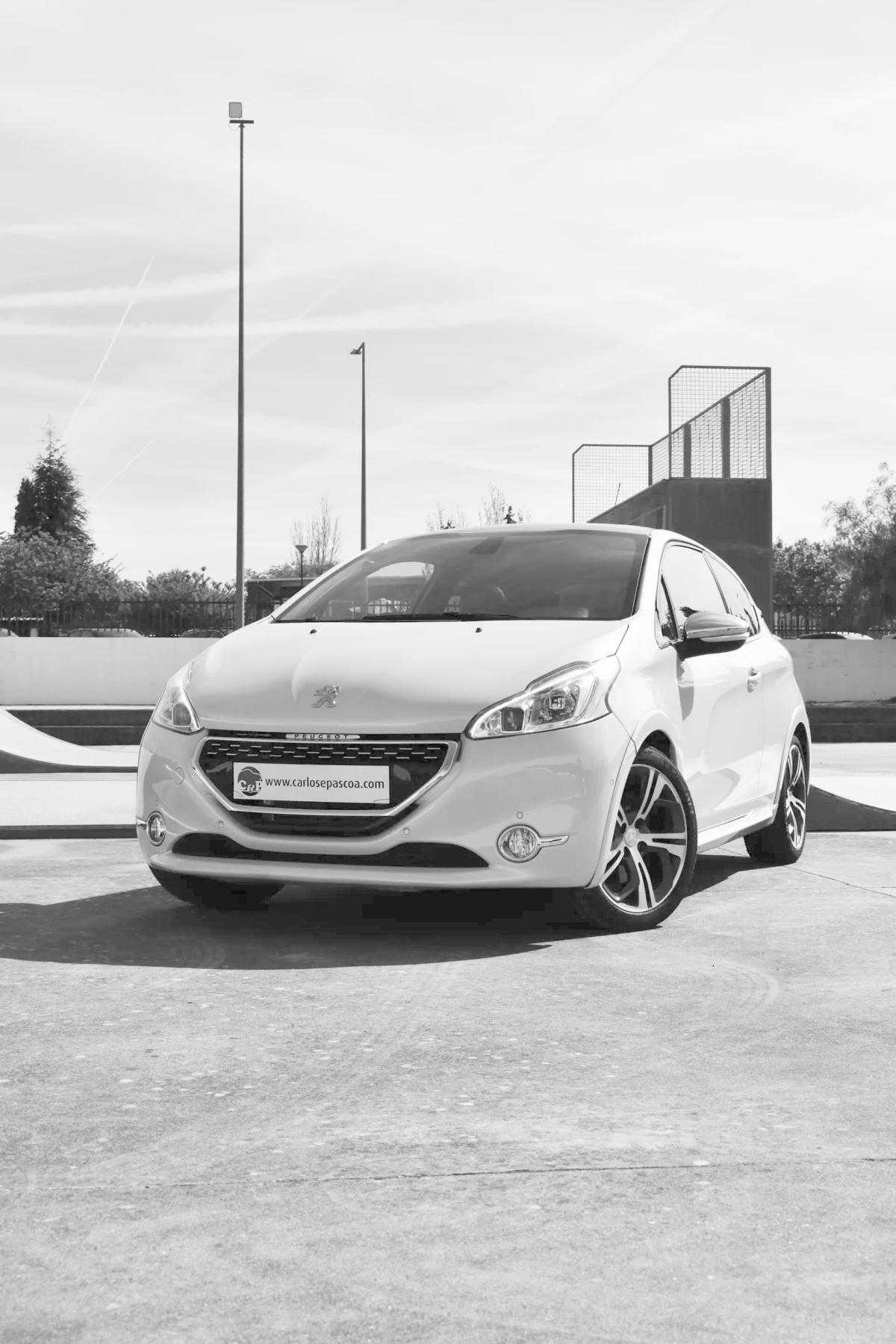peugeot-208-2014-gasolina-1600cc