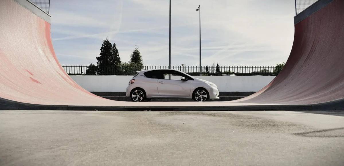 peugeot-208-2014-gasolina-1600cc