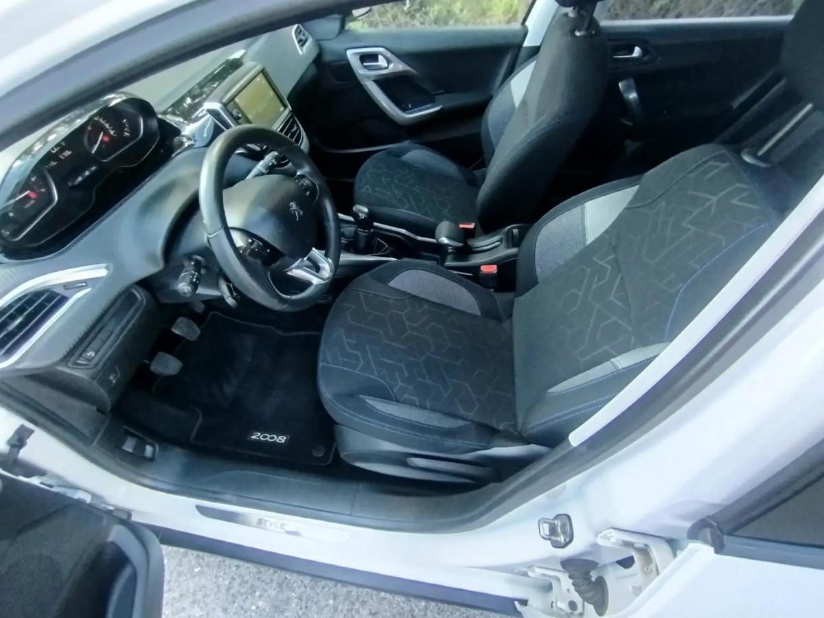 peugeot-2008-2018-gasolina-1199cc