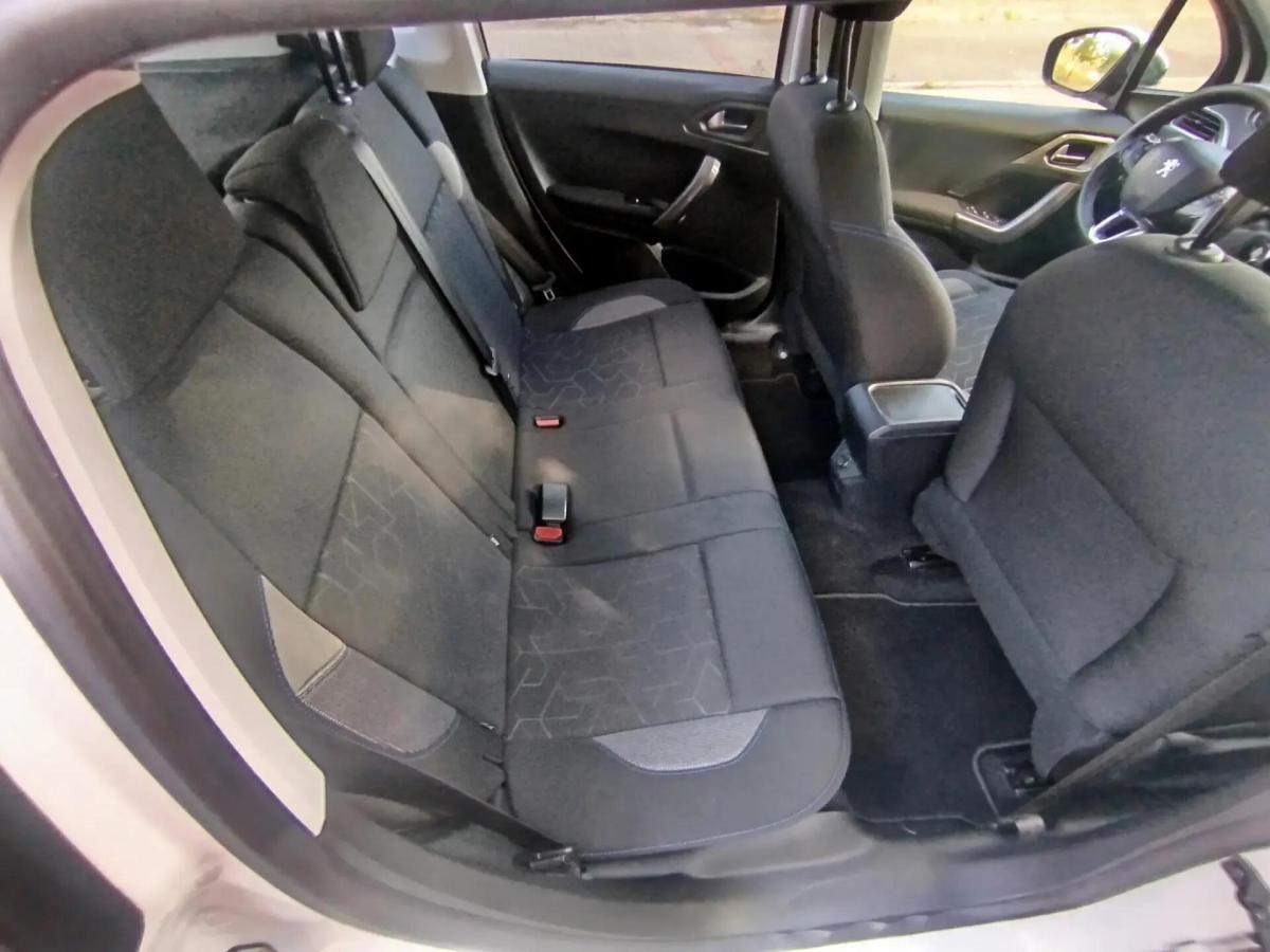 peugeot-2008-2018-gasolina-1199cc