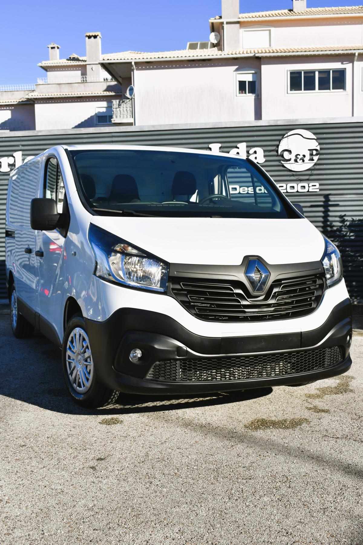renault-trafic-2018-diesel-1598cc