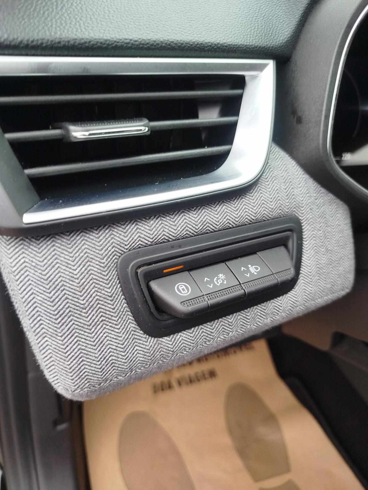renault-clio-2024-gpl-999cc