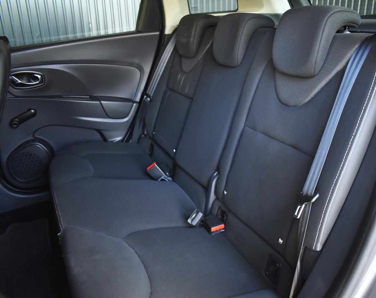 renault-clio-sport-tourer-2015-diesel-1461cc