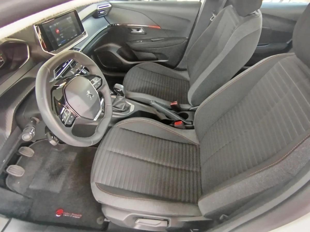 peugeot-208-2023-gasolina-1199cc