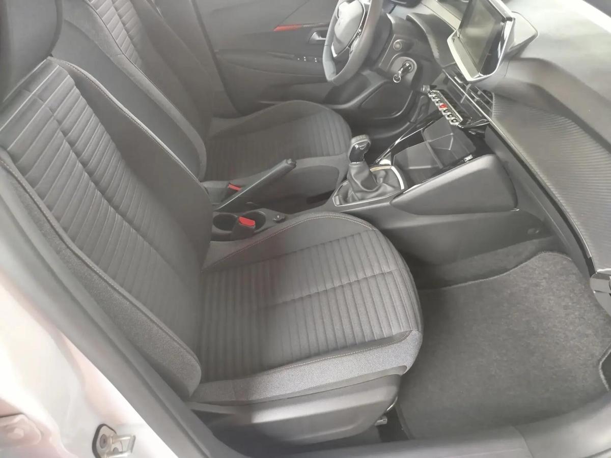 peugeot-208-2023-gasolina-1199cc