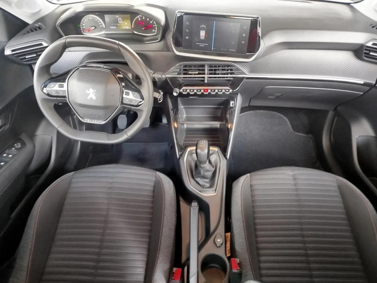 peugeot-208-2023-gasolina-1199cc