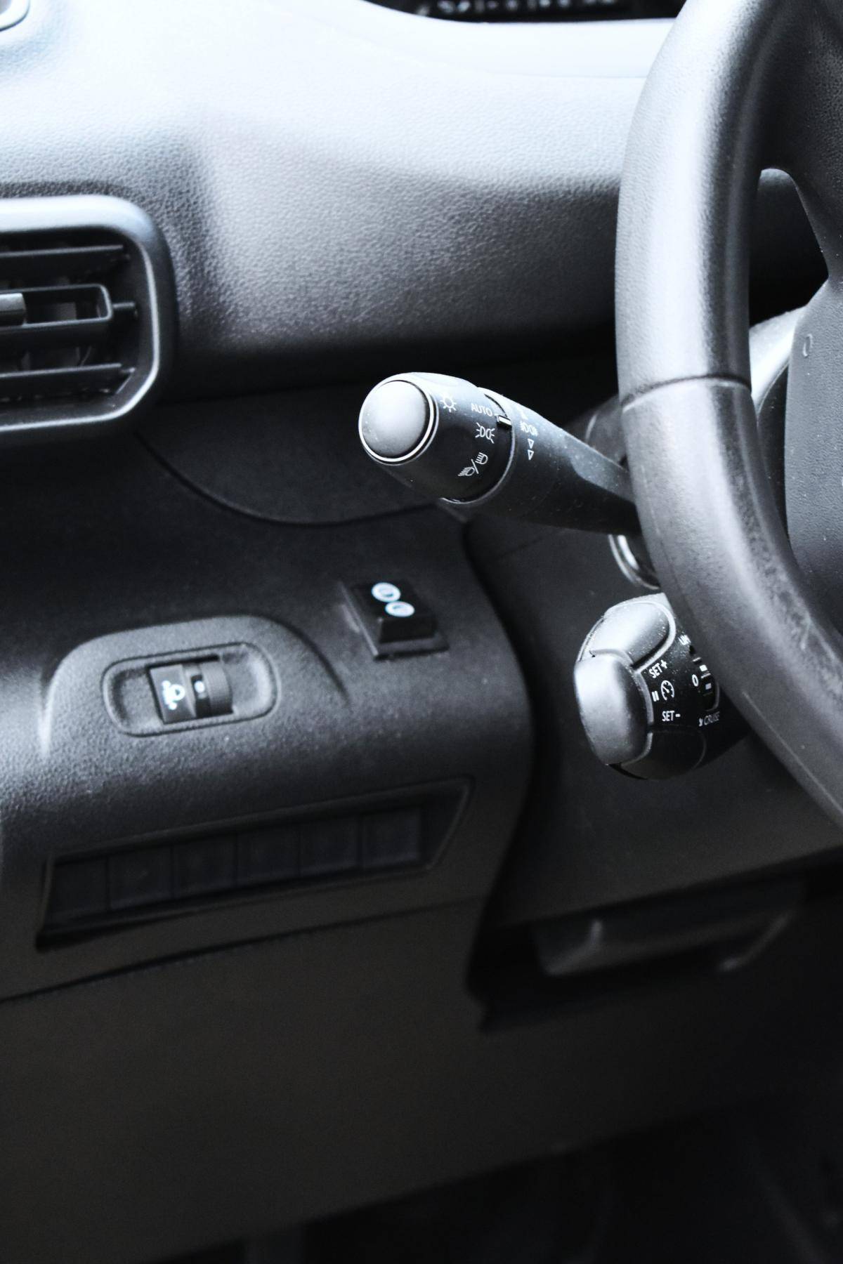 peugeot-partner-2019-diesel-1499cc