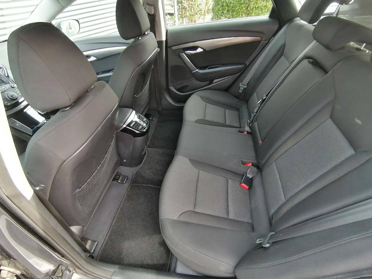 hyundai-i40-sw-2013-diesel-1695cc