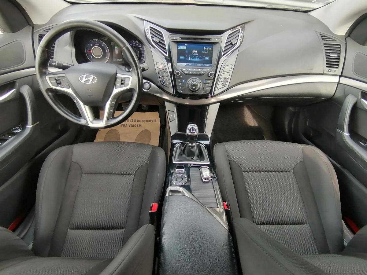 hyundai-i40-sw-2013-diesel-1695cc