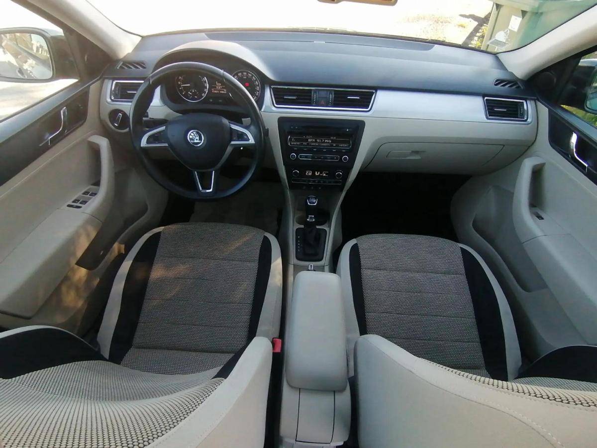 skoda-rapid-spaceback-2015-diesel-1600cc