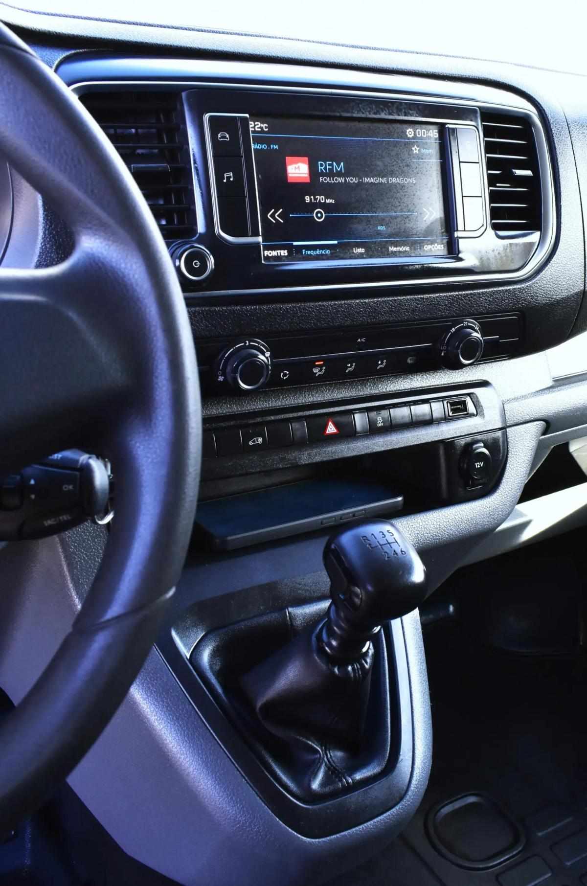 peugeot-expert-2018-diesel-1997cc