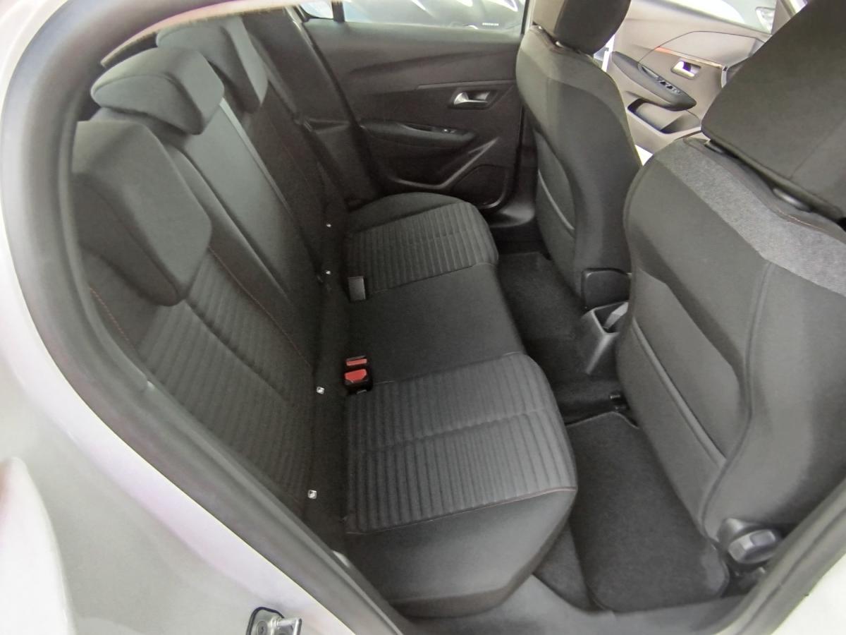 peugeot-208-2023-gasolina-1199cc