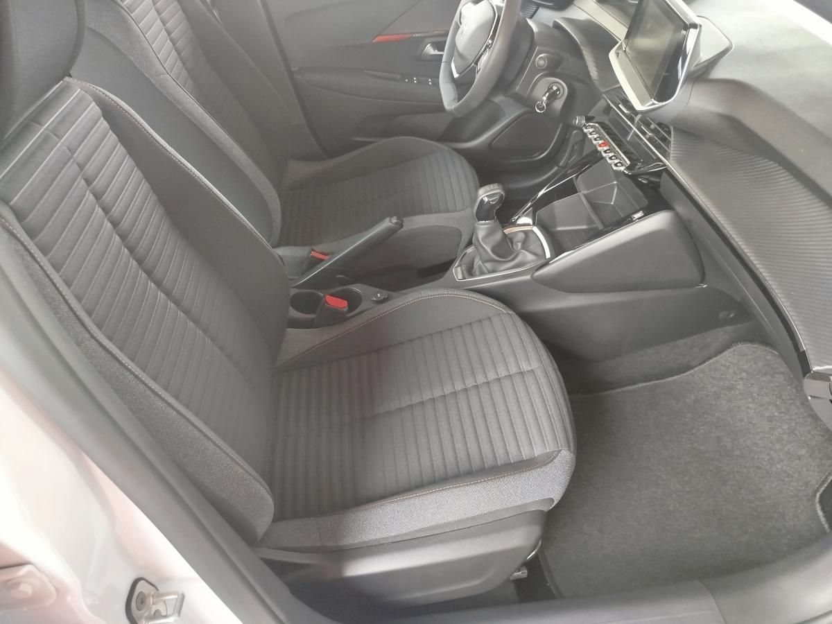 peugeot-208-2023-gasolina-1199cc