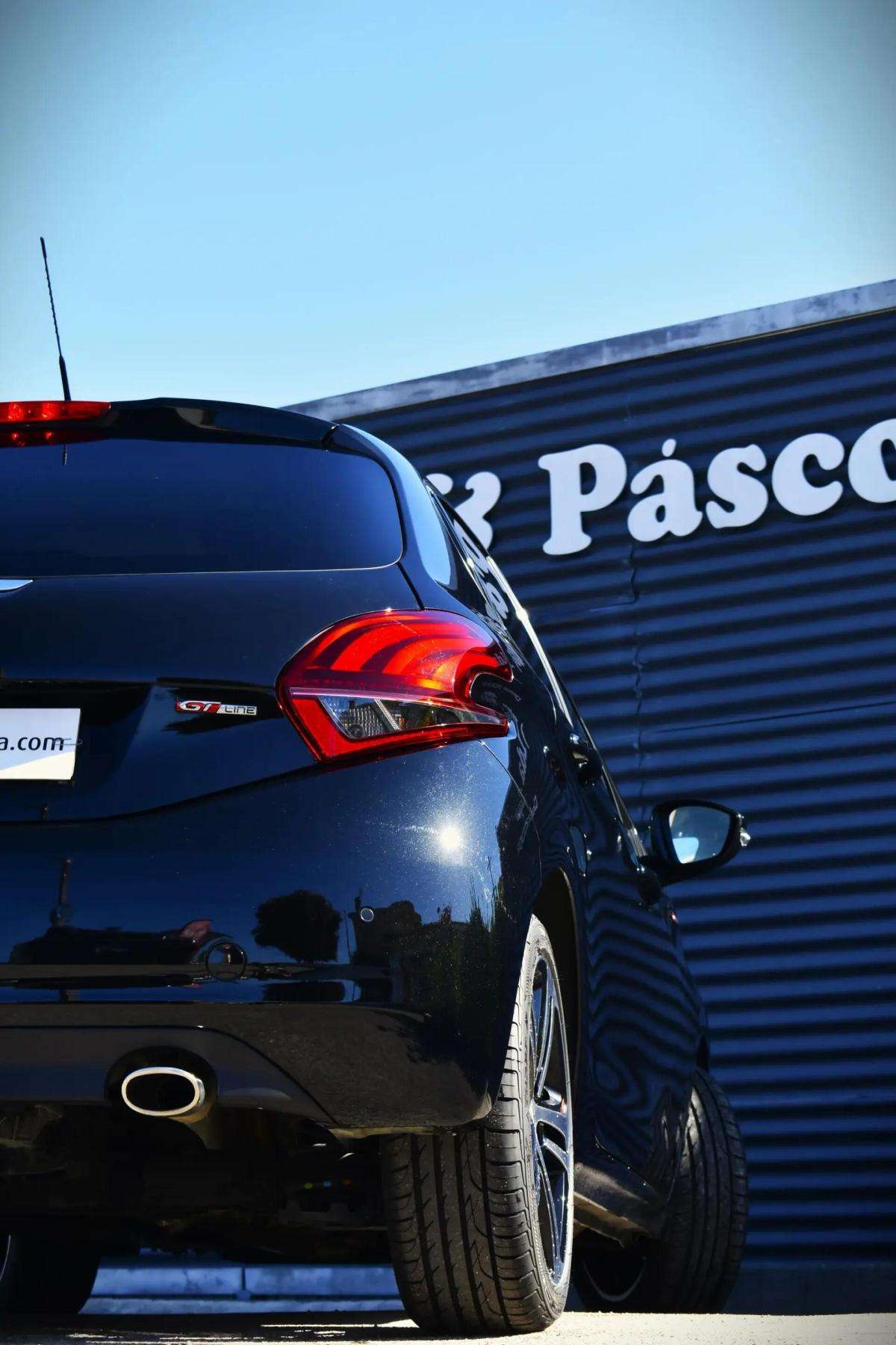 peugeot-208-2016-diesel-1560cc