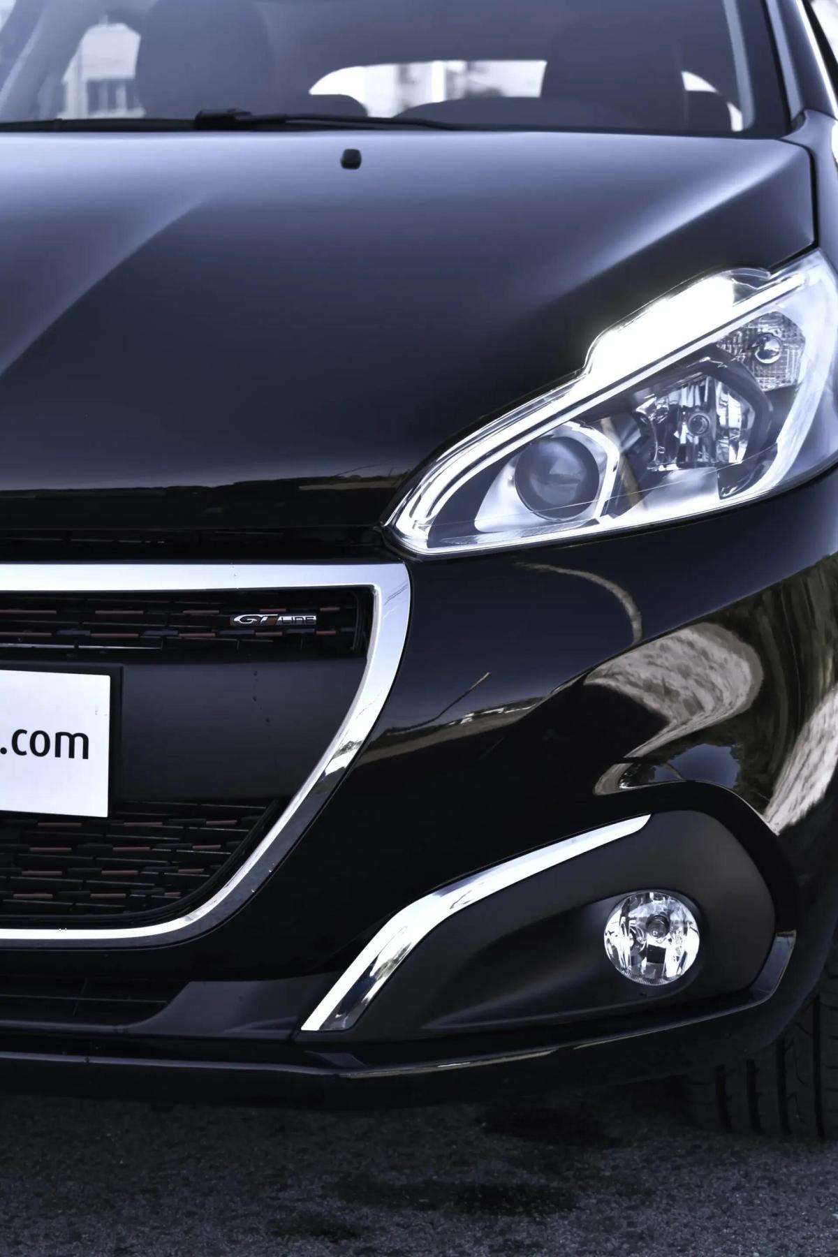 peugeot-208-2016-diesel-1560cc