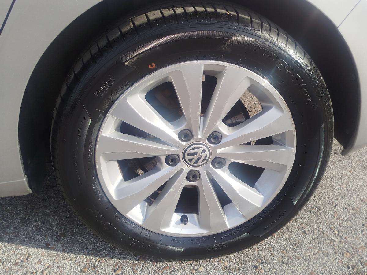 volkswagen-golf-2015-diesel-1598cc