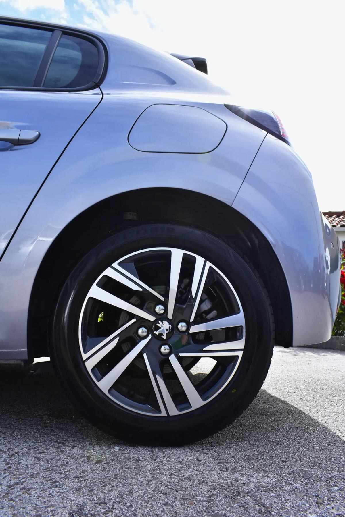 peugeot-208-2021-gasolina-1199cc