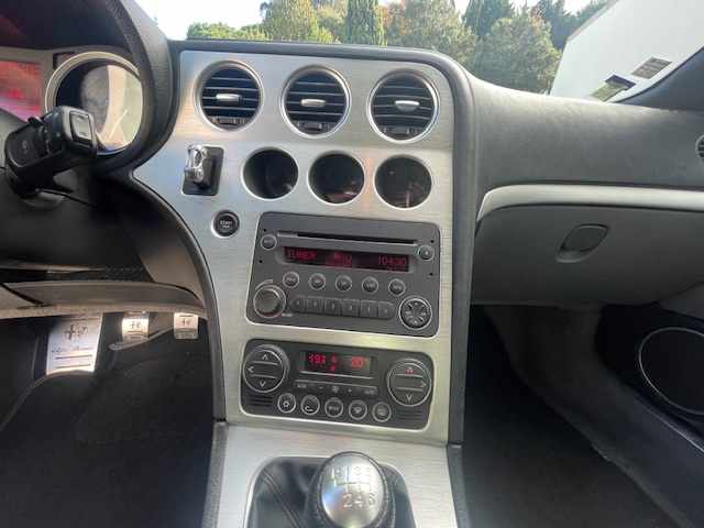alfa-romeo-spider-2007-diesel-2387cc