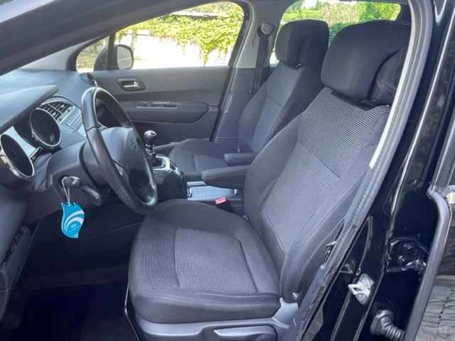 peugeot-5008-1-6-hdi-fap-2012-diesel-1560cc