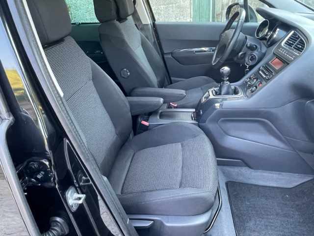 peugeot-5008-1-6-hdi-fap-2012-diesel-1560cc