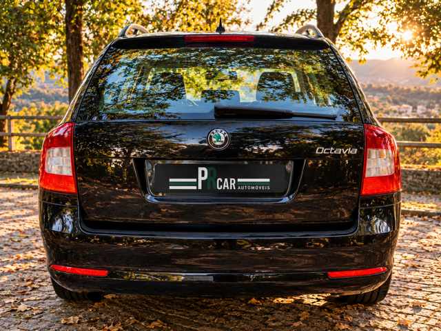 skoda-octavia-1-6-tdi-2009-diesel-1598cc